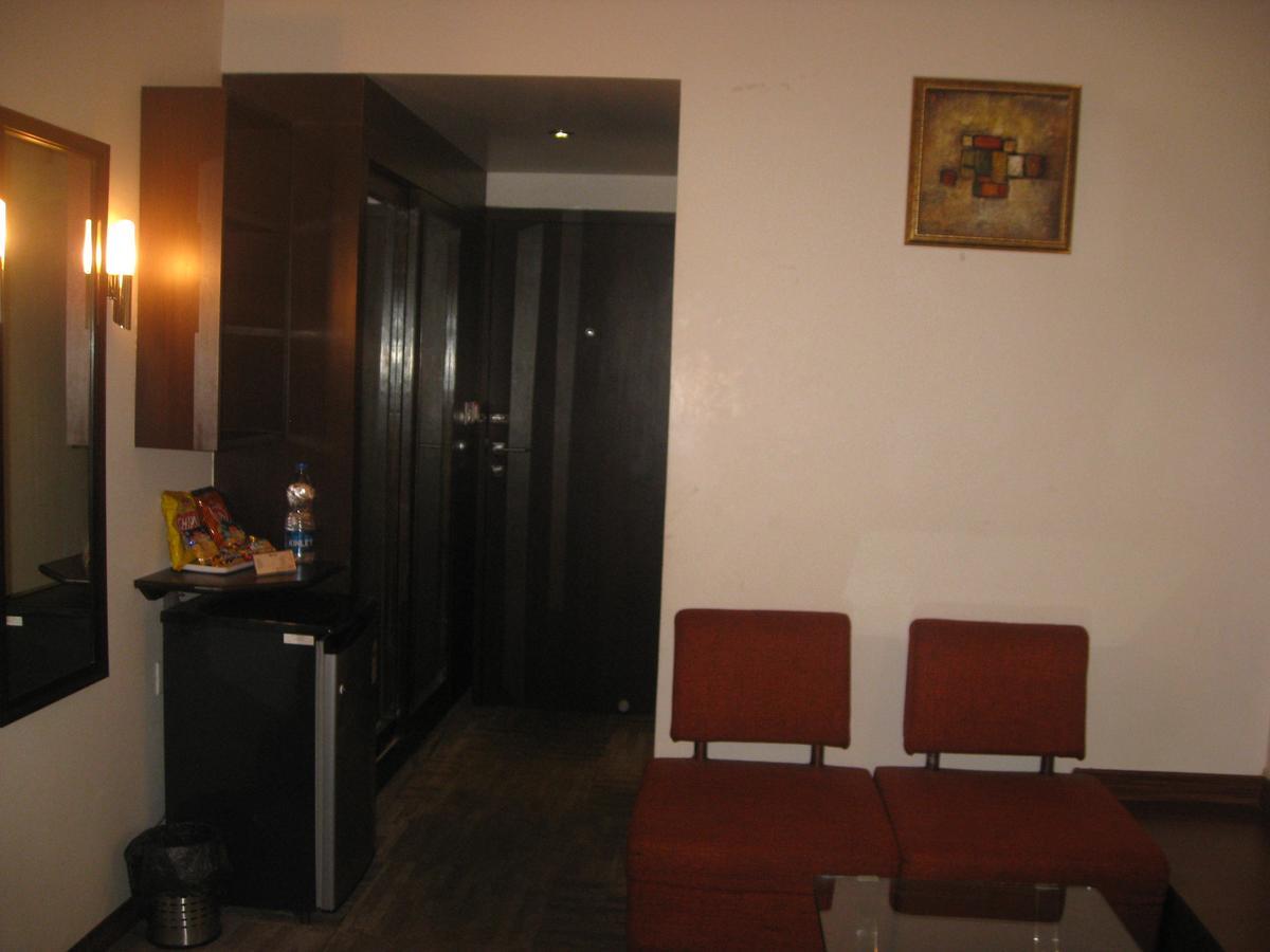 Hotel D'Grand Bareilly Ngoại thất bức ảnh
